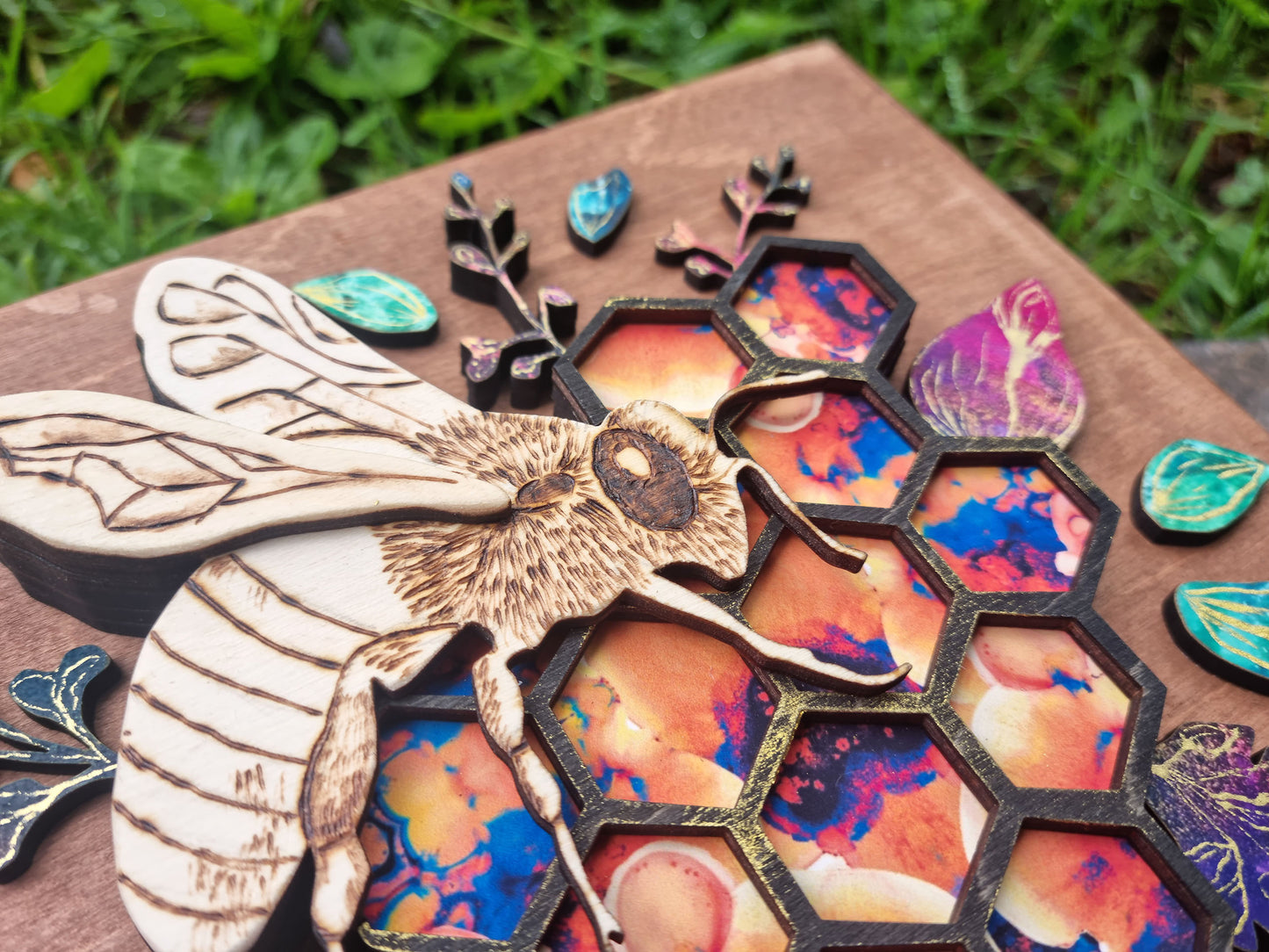Bee and Blooms - Secret Key Keepsake Jewellery Box